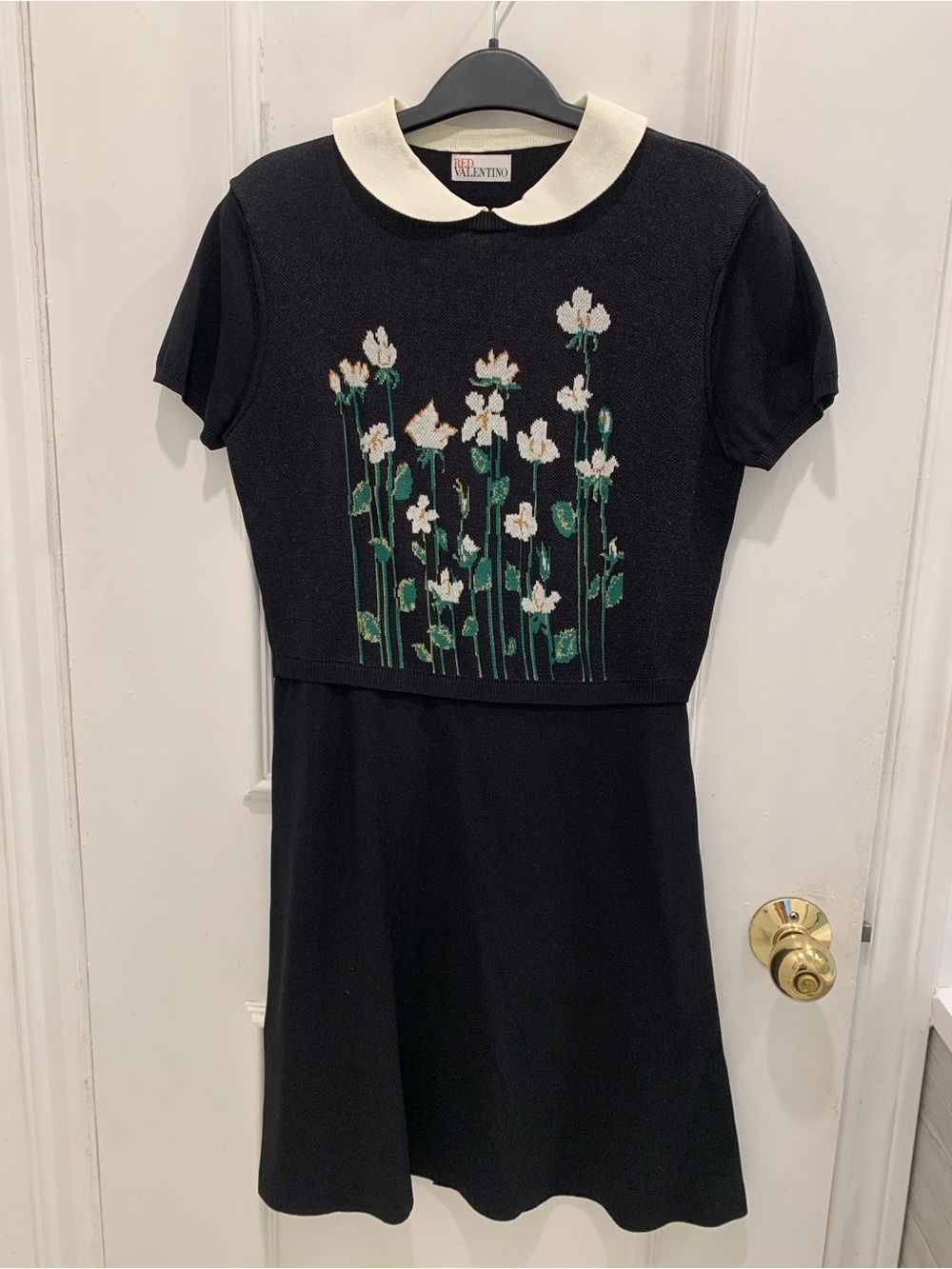 Red Valentino short sleeve floral knit dress. Size Small